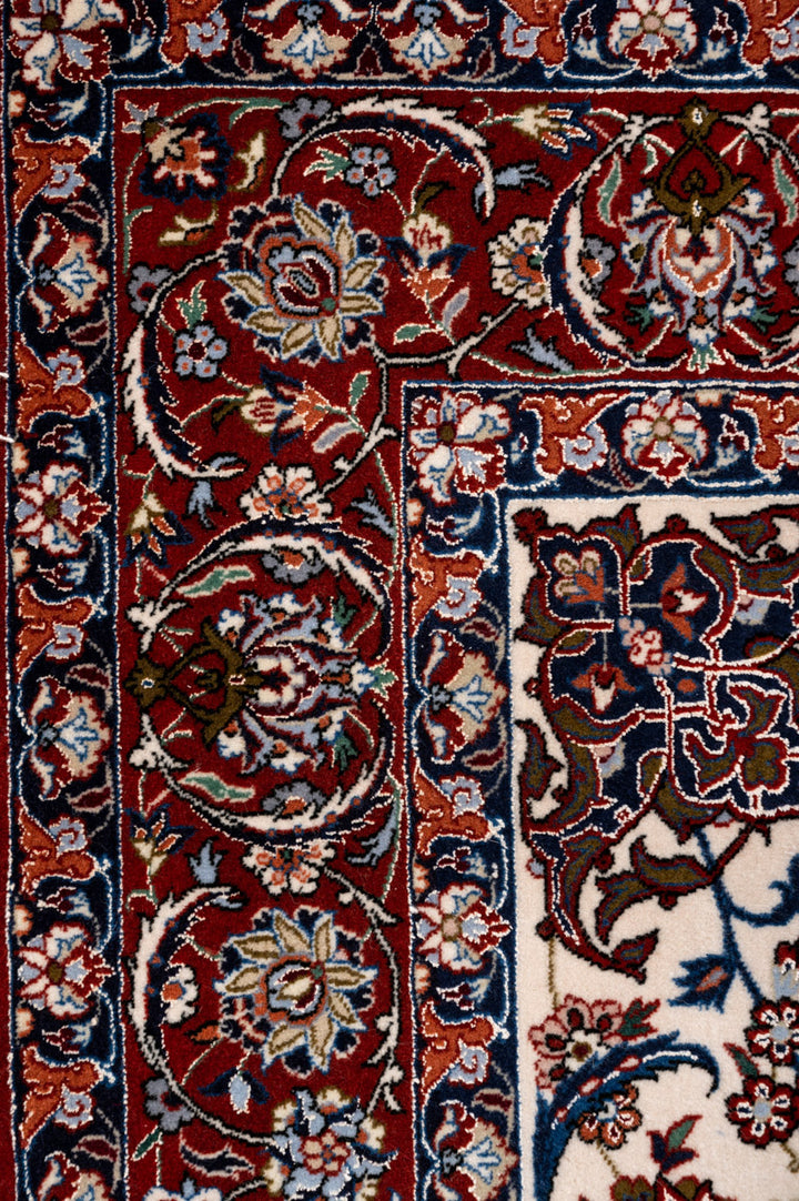 KINGSLEY Signed Isfahan 199x135cm