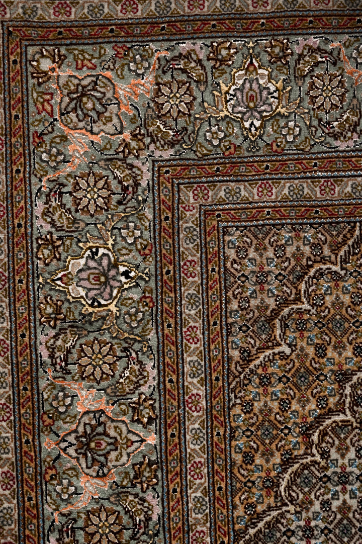 JESS Tabriz 192x153cm