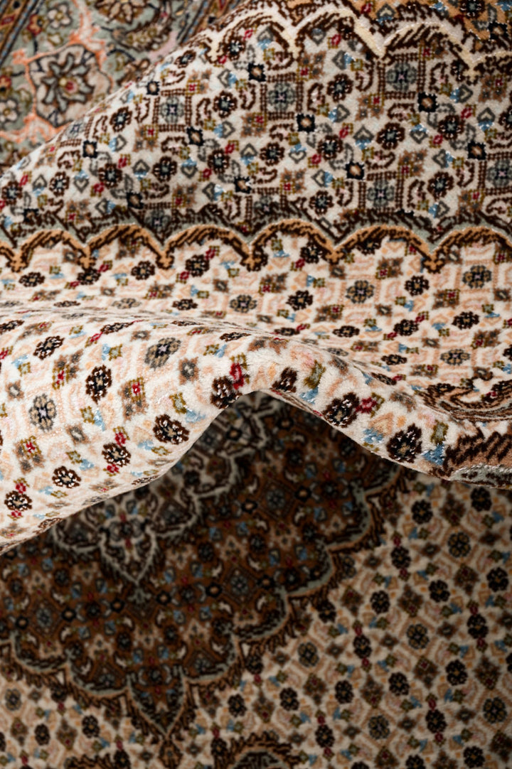 JESS Tabriz 192x153cm