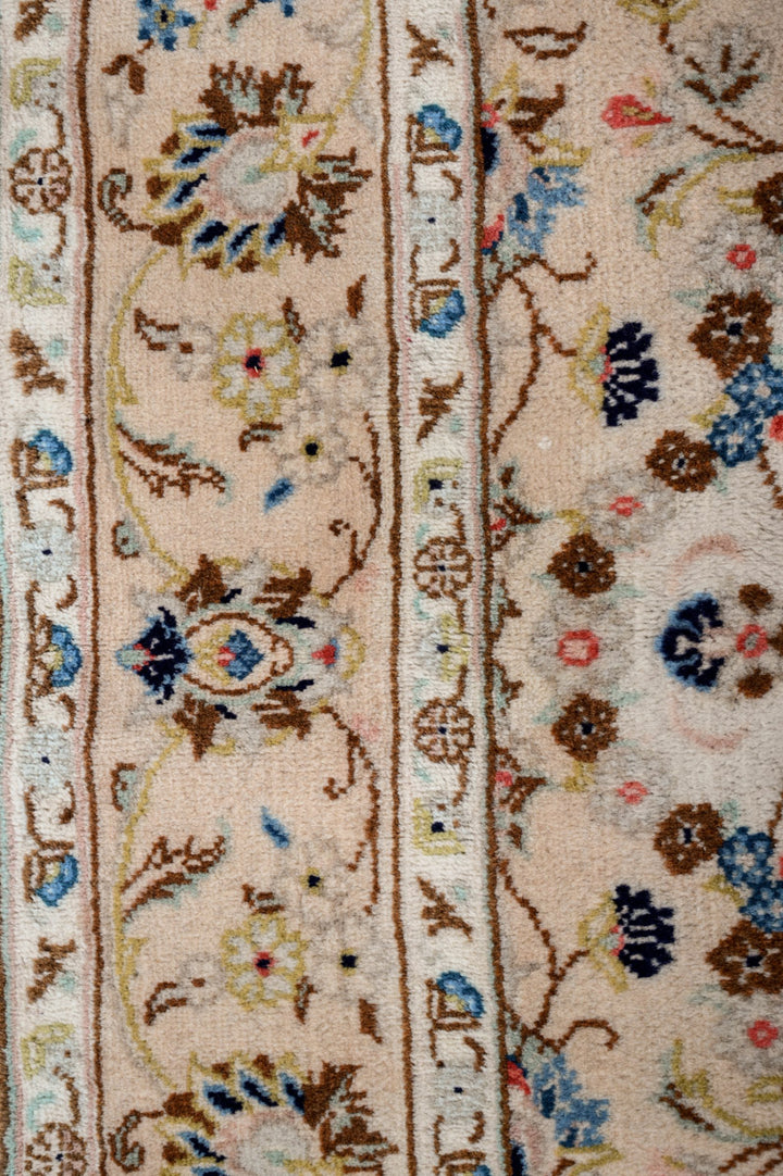 RALA Kashan 245x145cm