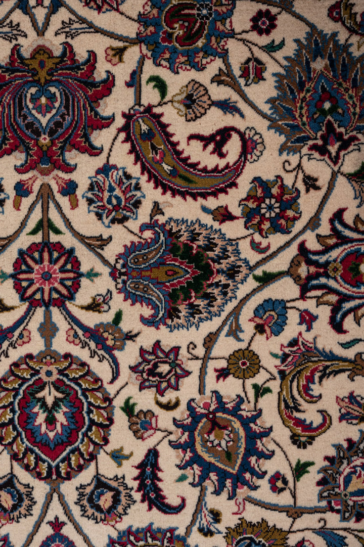 ADELINE Mashad Astan Ghods 579x393cm
