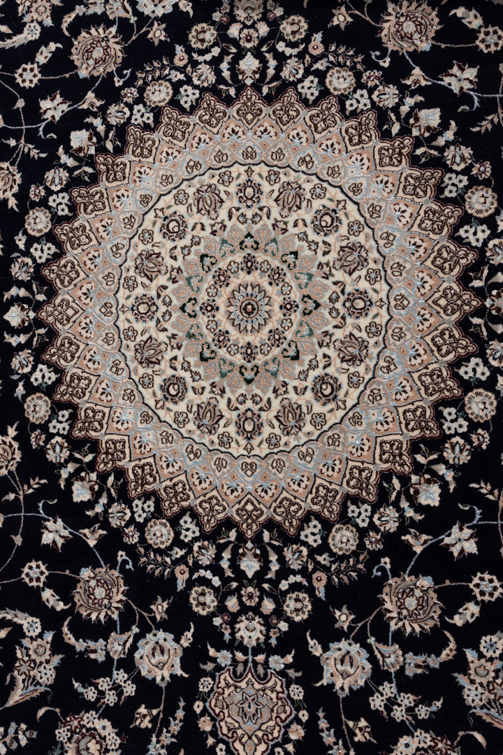 JAILYN Signed Nain 6La 363x259cm