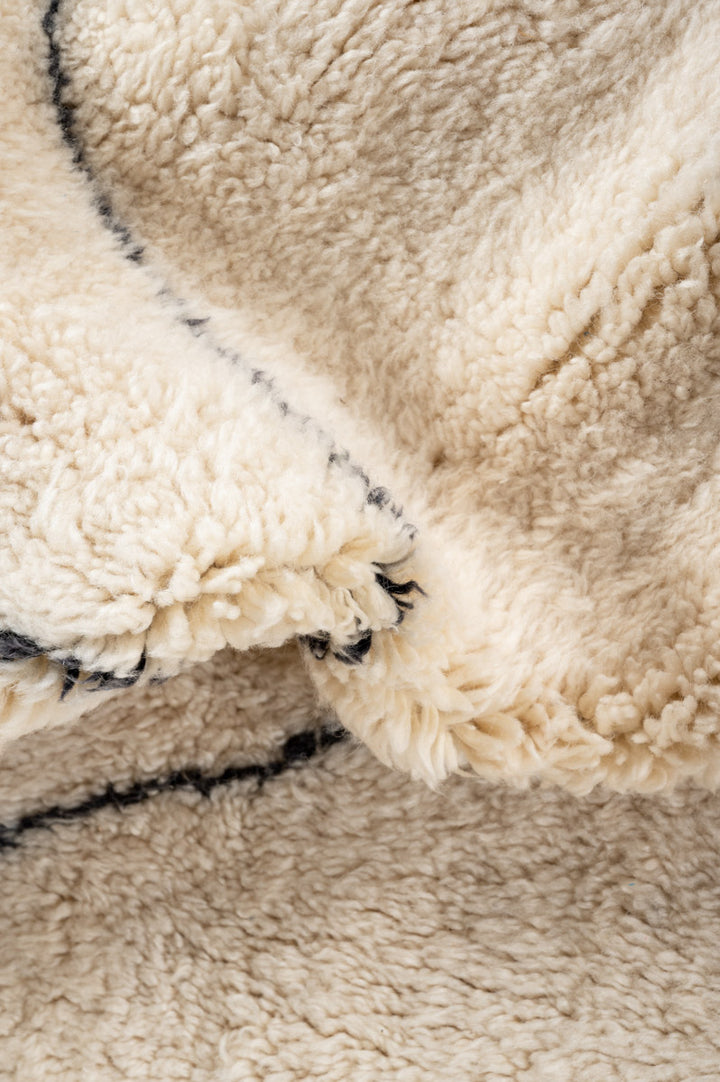 MAIA Moroccan Berber Beni Ourain 330x270cm
