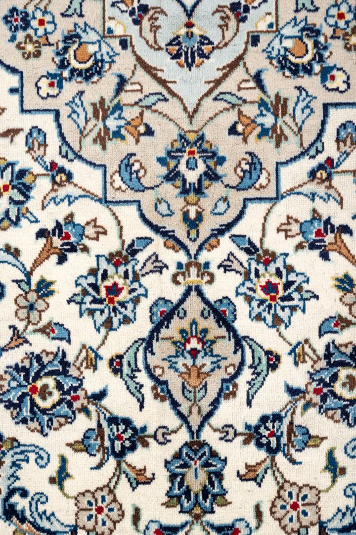 MABLE 1 Kashan  259x146cm