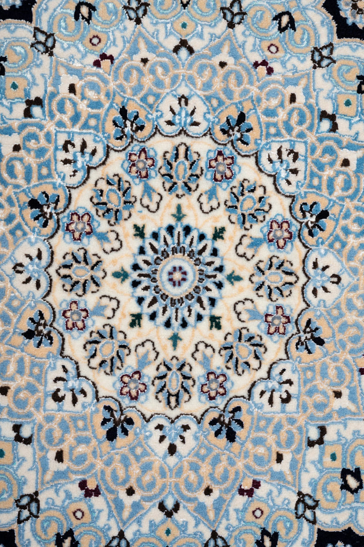 AALIYAH Signed Nain 6La 264x206cm