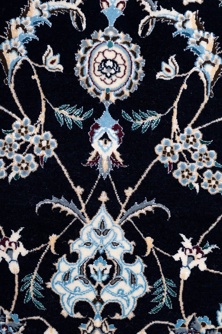 AALIYAH Signed Nain 6La 264x206cm