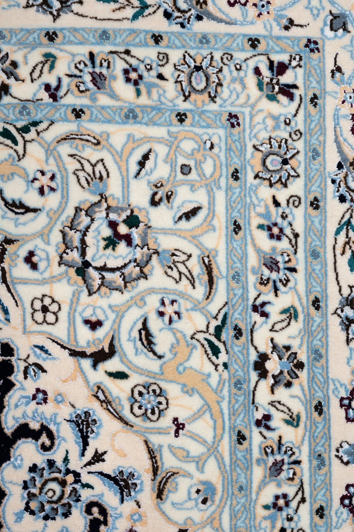 AALIYAH Signed Nain 6La 264x206cm