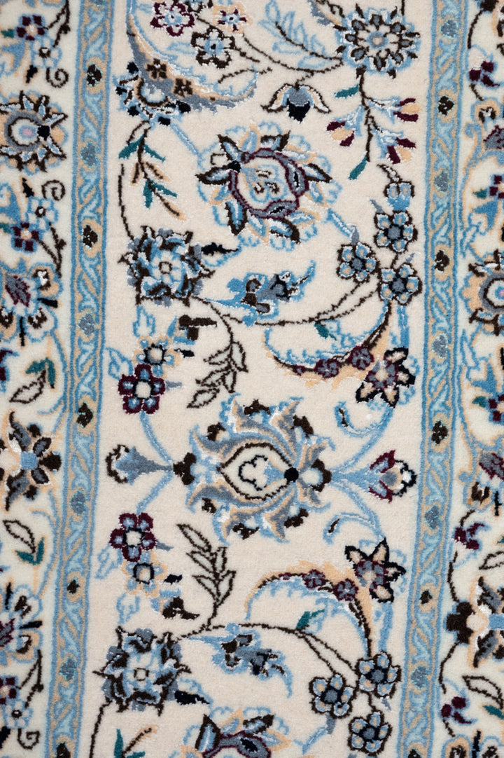 AALIYAH Signed Nain 6La 264x206cm