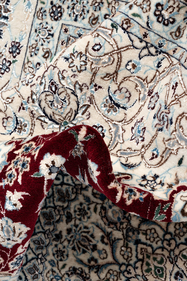 BJORN Signed Nain 6La 254x254cm