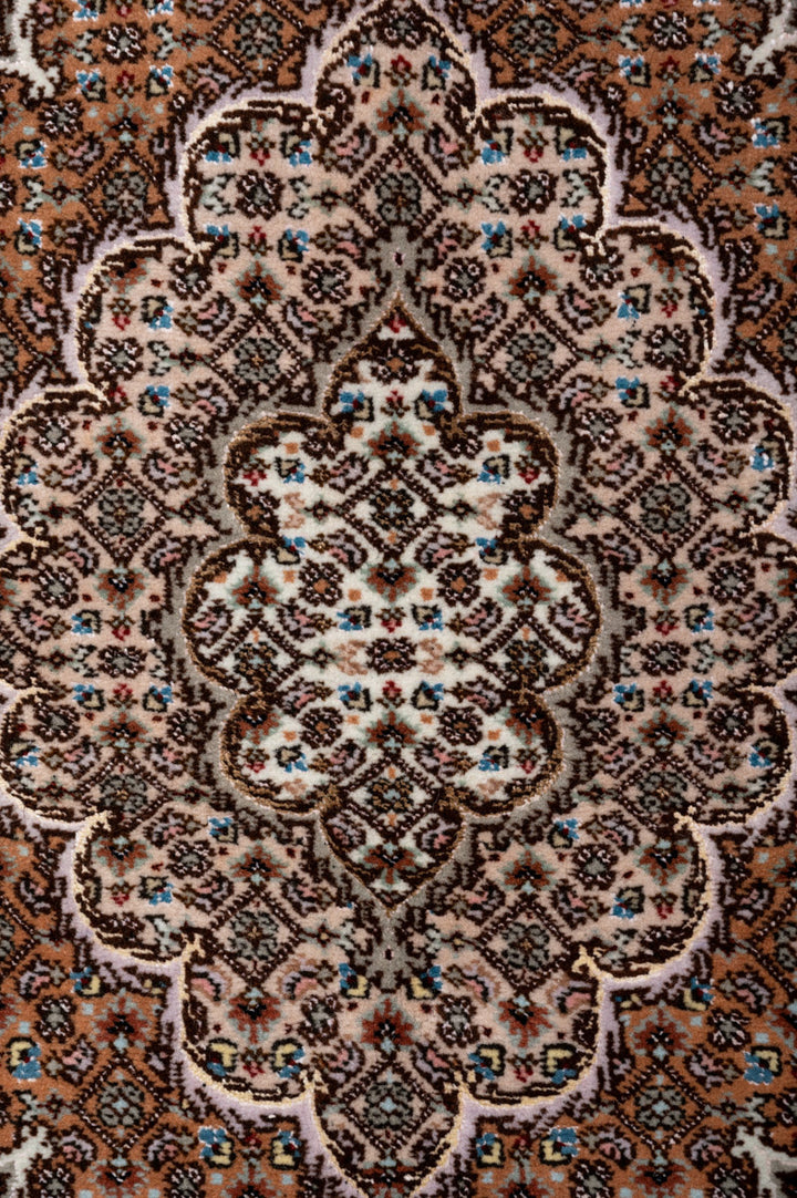 CAINE Tabriz 215x135cm