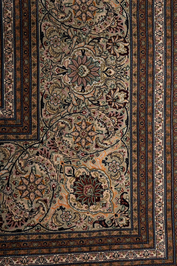 MAHI Tabriz 400x400cm