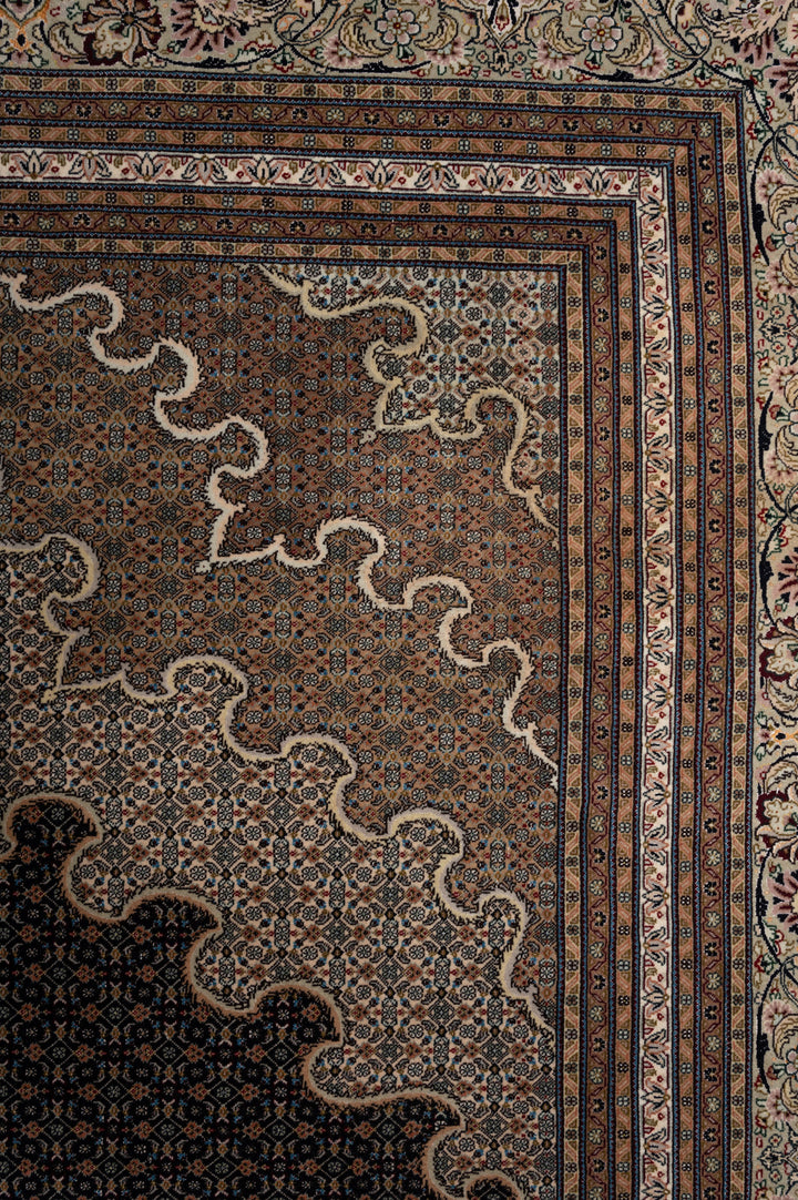 MAHI Tabriz 400x400cm