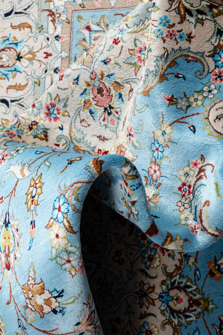 EDIE Signed Qum Silk 199x128cm