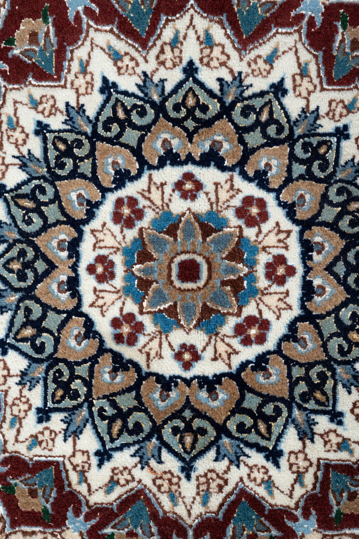 HEX Nain 9La 301x196cm