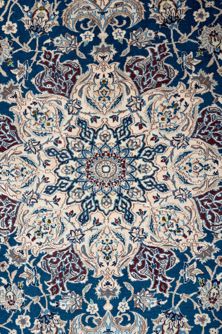 ADIA Nain 9La 380x265cm
