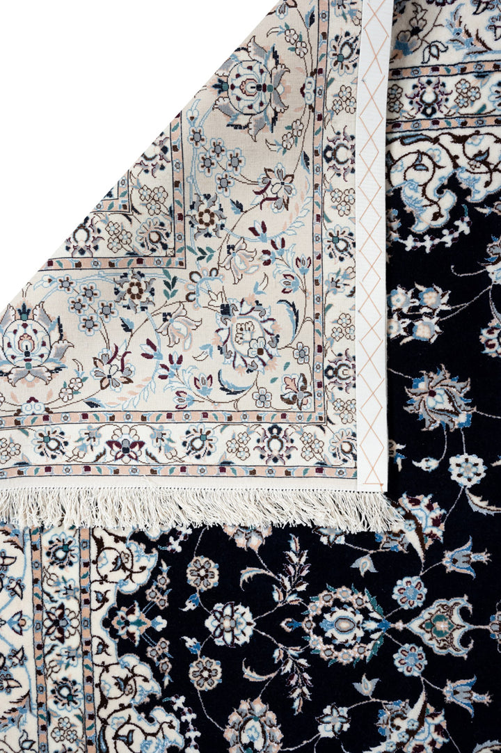 IZZIE Signed Nain 6La 257x202cm