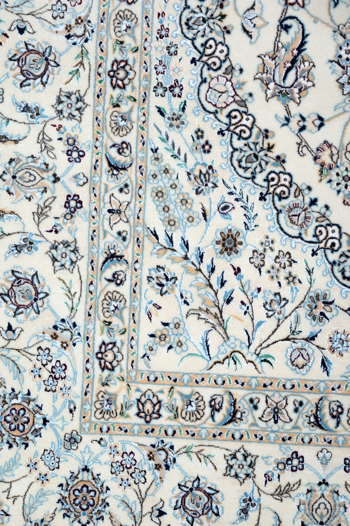 HARLO Signed Nain 6La 272x214cm