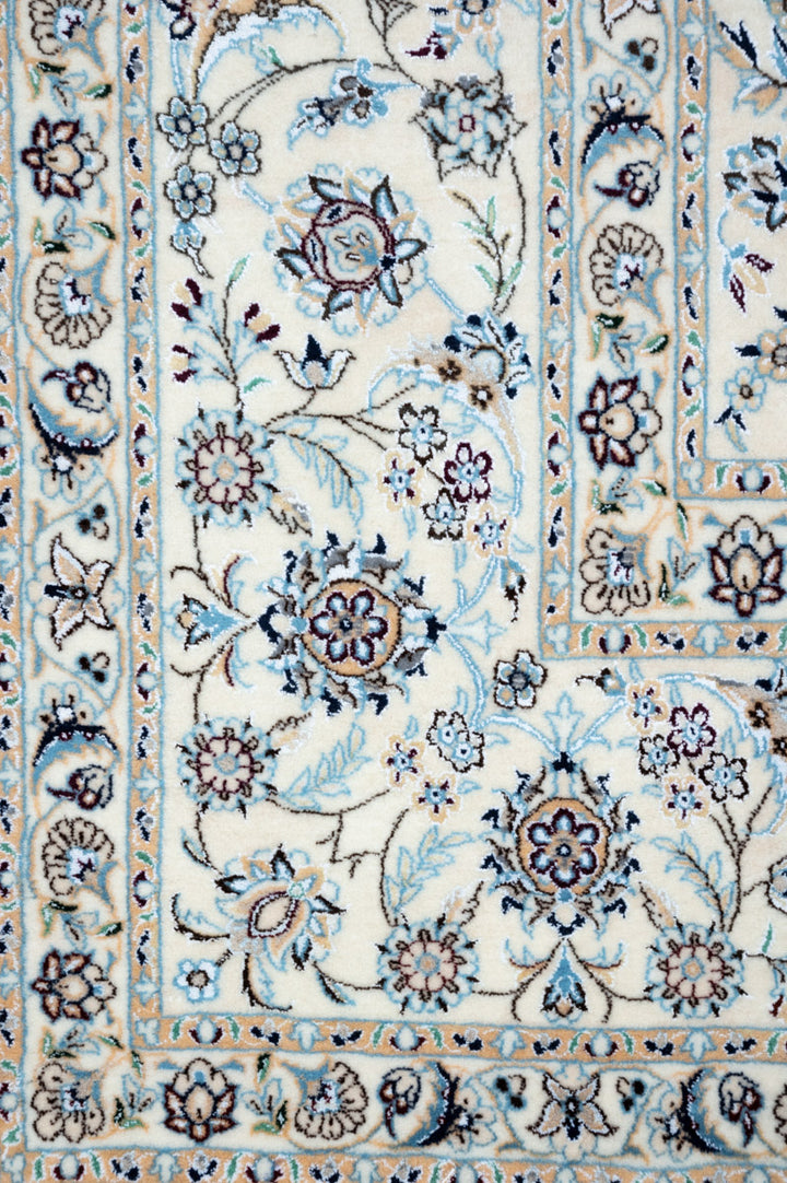 HARLO Signed Nain 6La 272x214cm