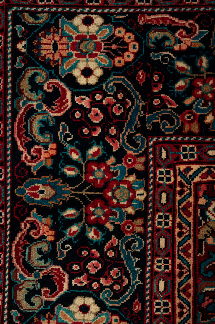 SQUARE Vintage Meshke Abad 367x360cm