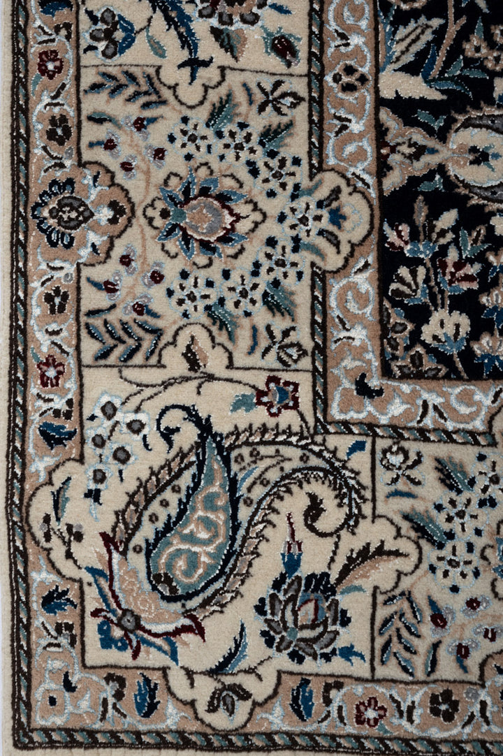 IZZA Signed Nain 6La 224x171cm