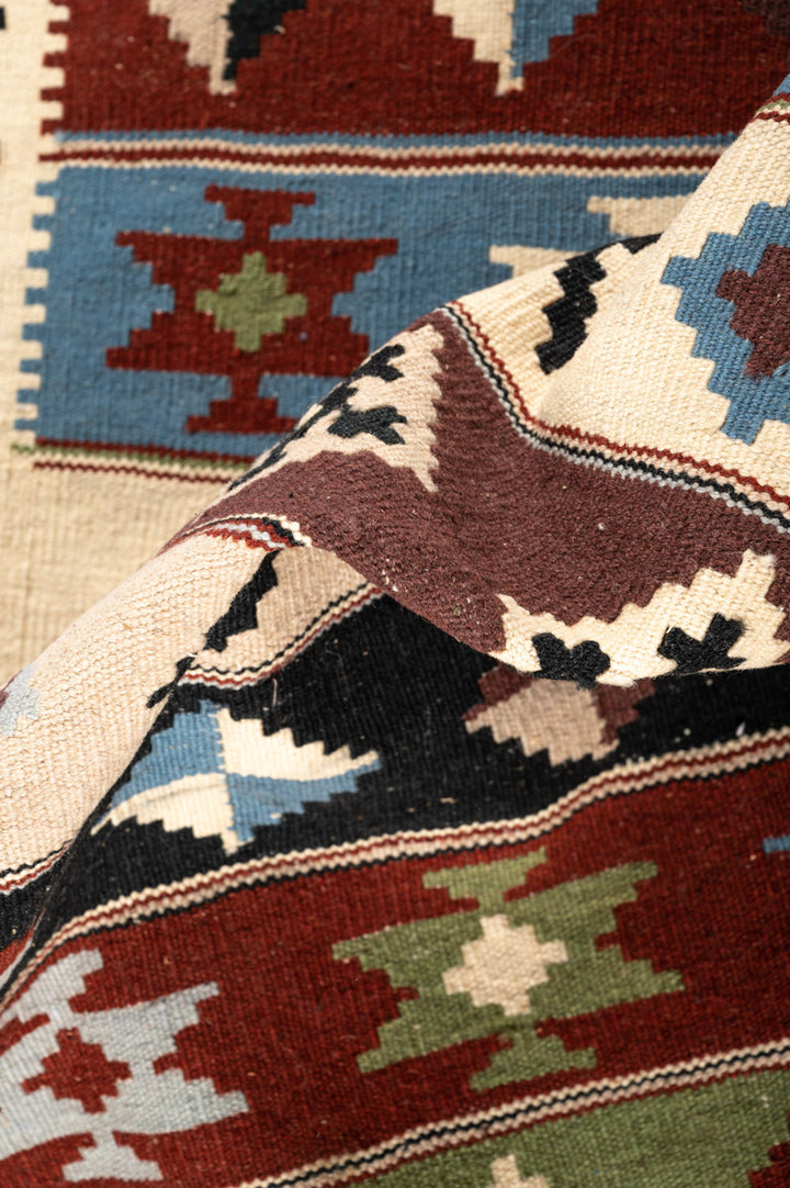 AVALOS Qashqai Kilim 145x107cm