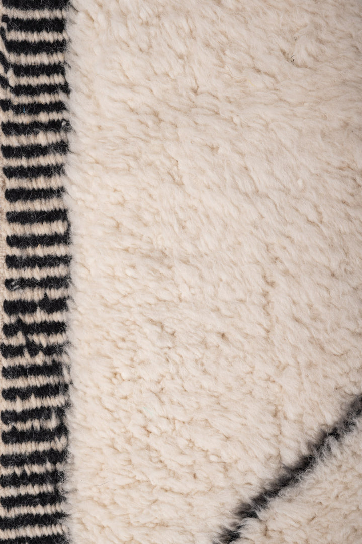 JULES Moroccan Berber Beni Ourain 258x171cm
