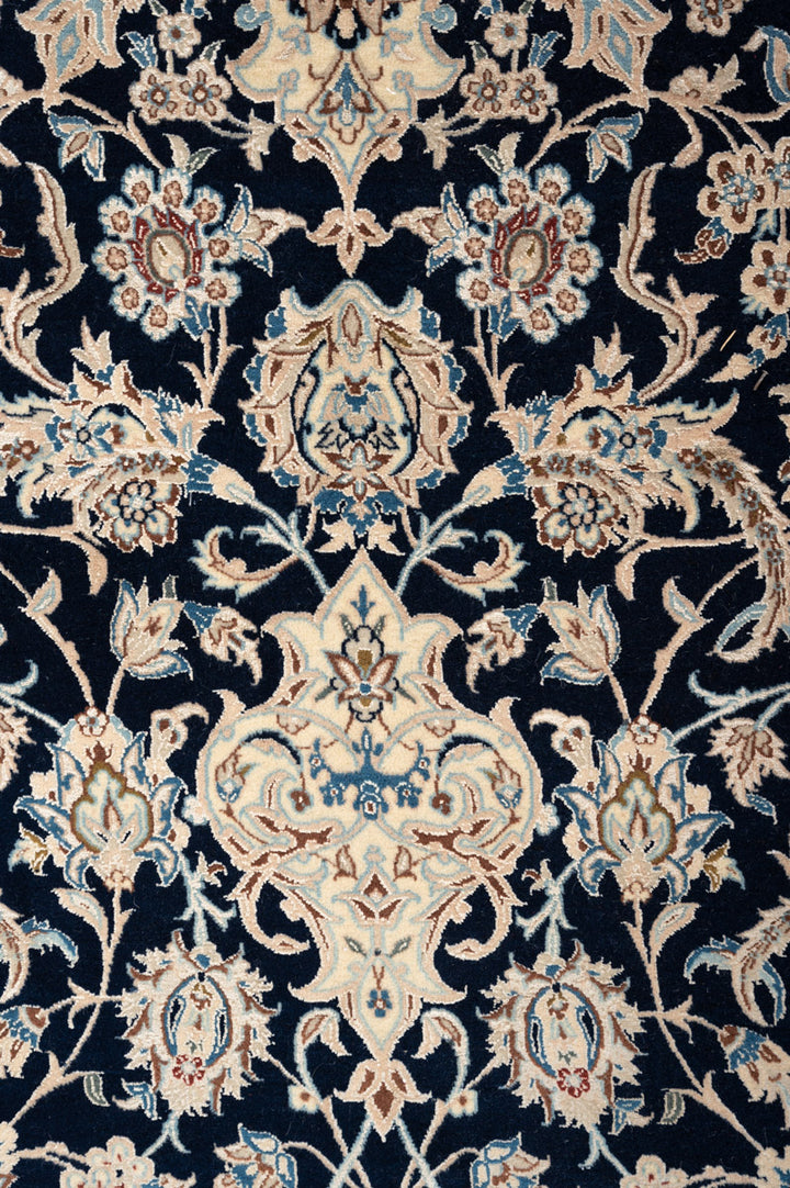 YAFA Signed Nain 9La 505x321cm