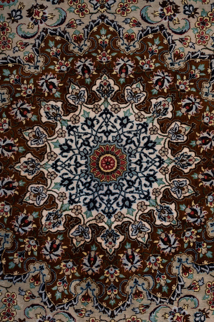 SELENA Signed Qum Silk 295x198cm