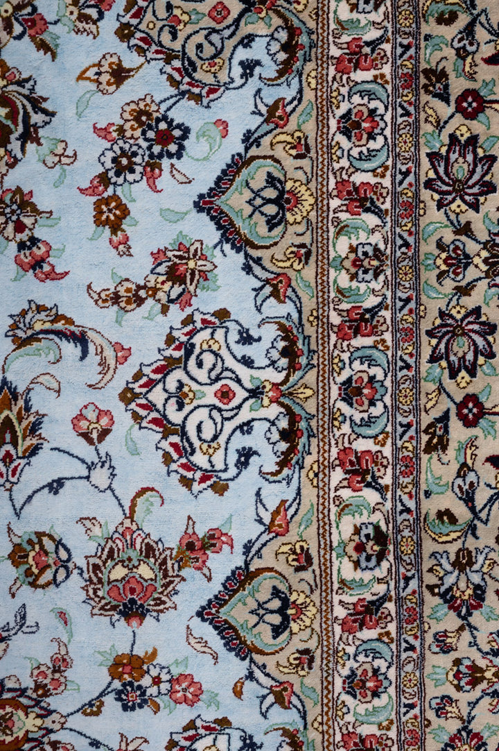 SELENA Signed Qum Silk 295x198cm