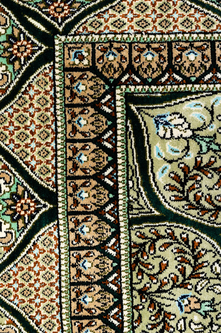 GIANNA Signed Qum Silk 200x131cm
