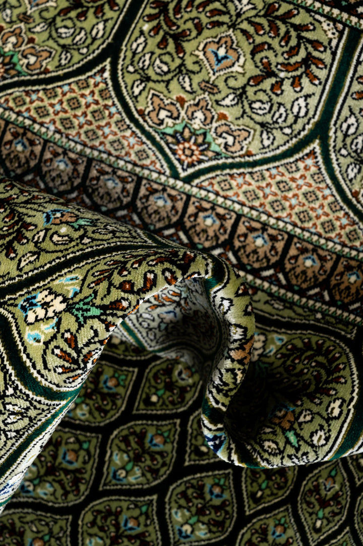 GIANNA Signed Qum Silk 200x131cm