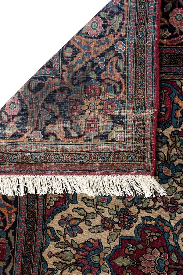 ACACIA Antique Persian Isfahan - close up folded corner