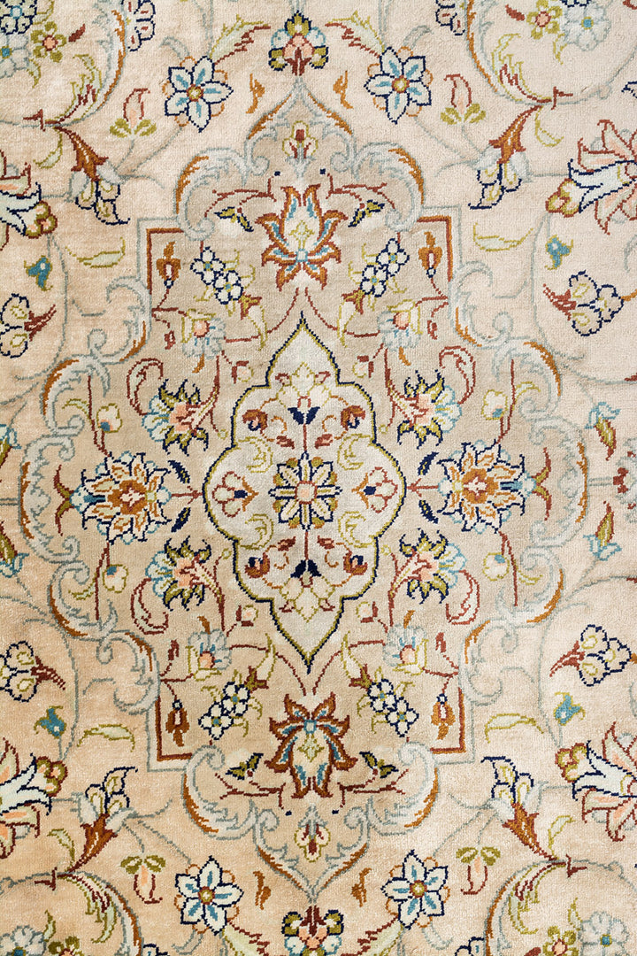 CAMELIA Persian Qum Silk 120x78cm Cream