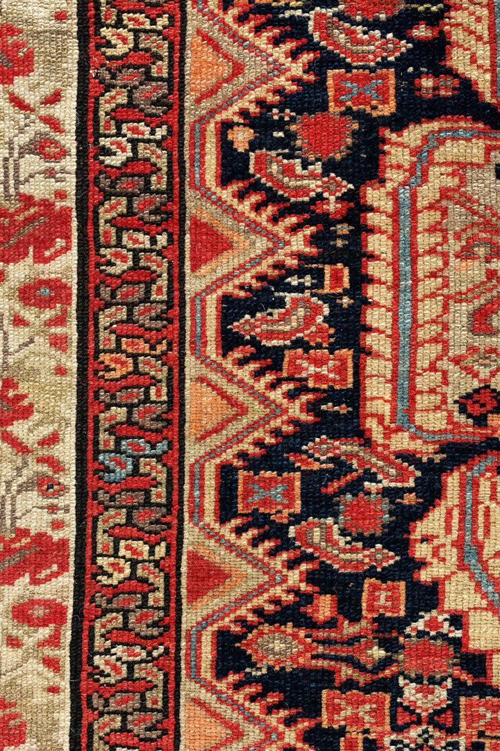 GWYN Antique Farahan 197x130cm
