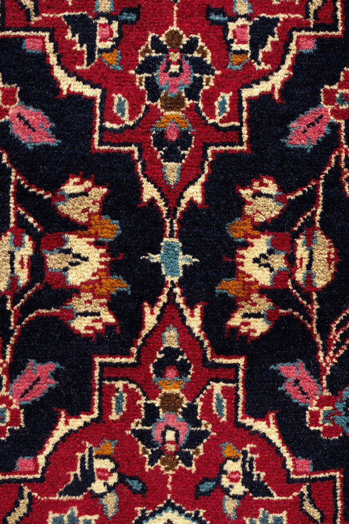 LUNA Persian Kashan Navy Runner 398x100cm Close