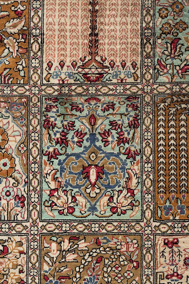 MACHA Persian Qum Silk 197x190cm