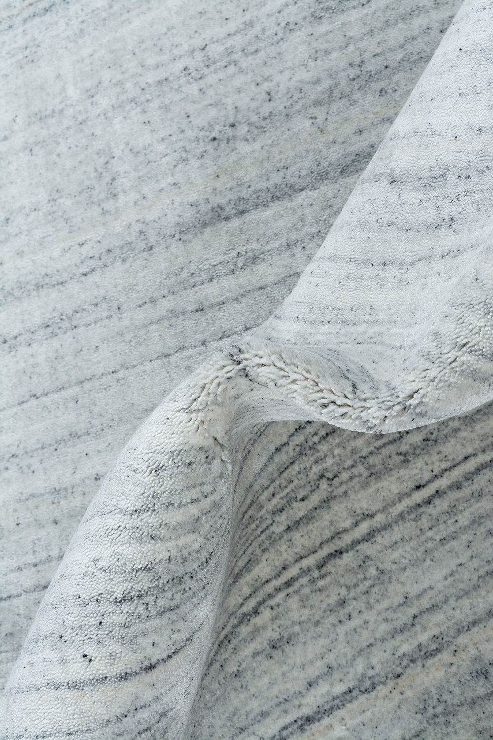 MOONLIGHT Plain Rug - Silver Blue