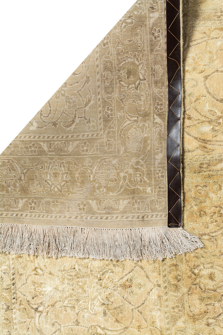 SANDIE Persian Distressed Nain 9La 771x475cm Extra Large Oversized Back