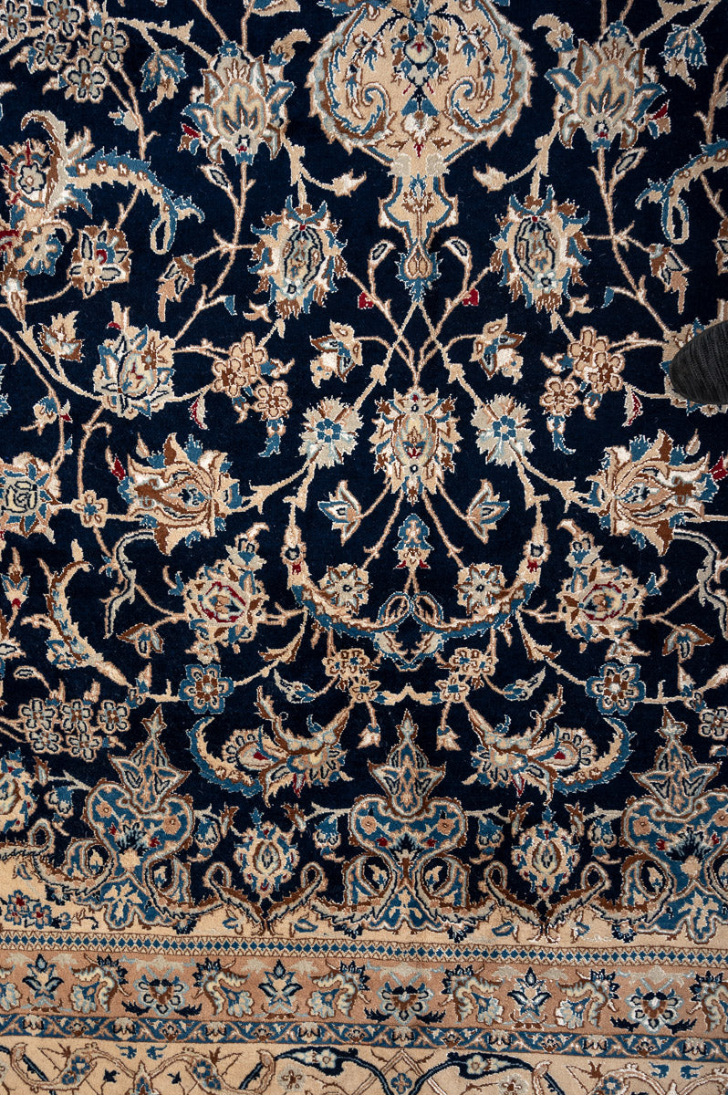 CIVILLA Nain 9La 605x404cm