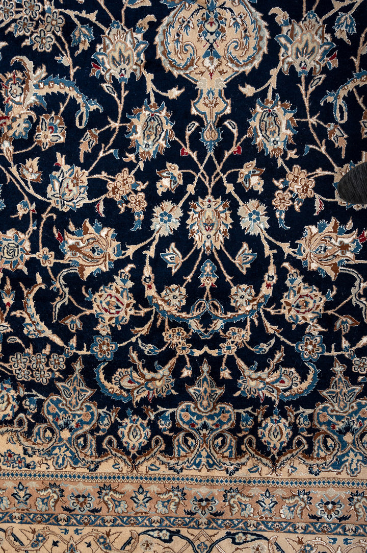 CIVILLA Nain 9La 605x404cm