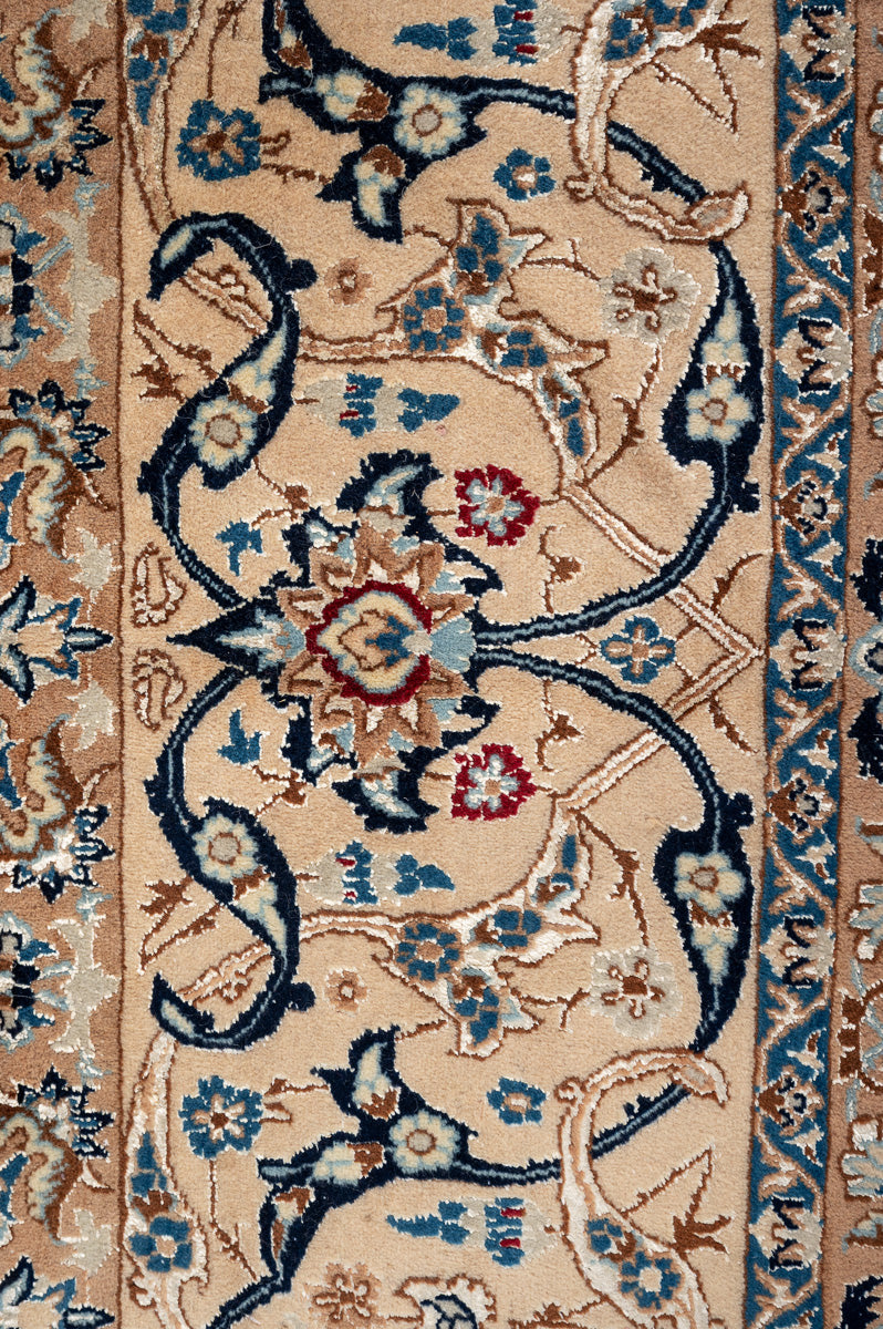 CIVILLA Nain 9La 605x404cm