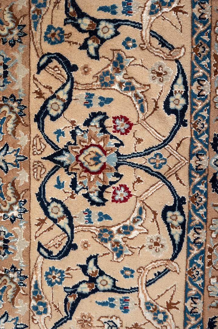CIVILLA Nain 9La 605x404cm