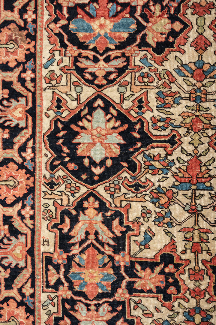 NYLA Antique Persian Farahan 151x97cm