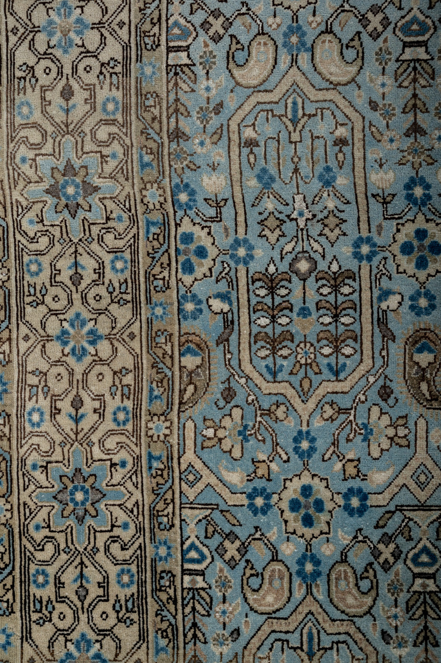 GORE Vintage Distressed  Persian Qum 330x228cm