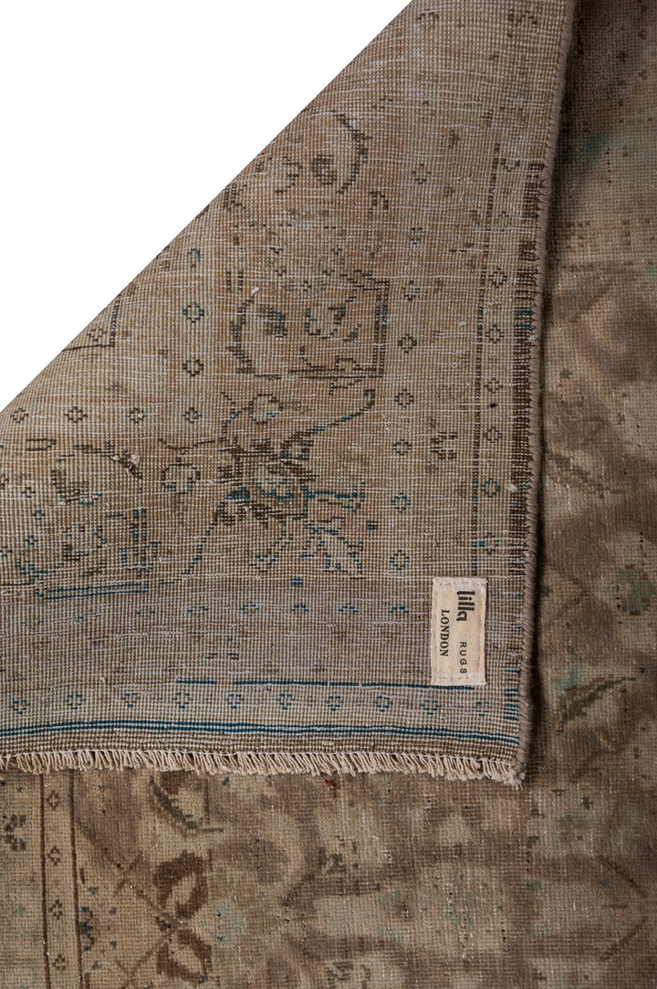 LAKYN Vintage Distressed  Mahal 343x250