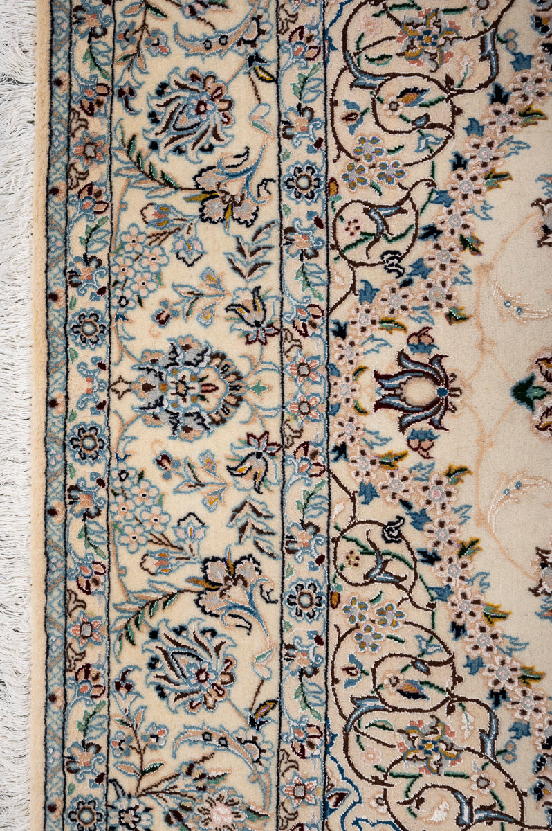 RADKA 1 Nain 9La 305x203cm