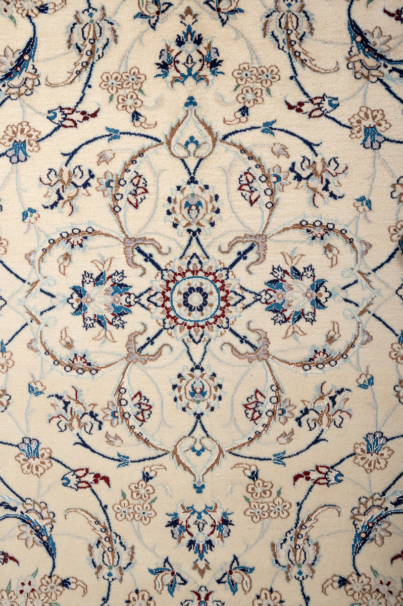 DENA Nain 9La 293x205cm