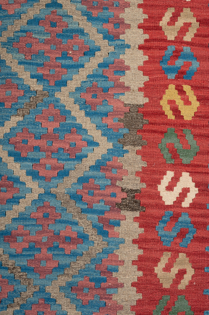 MEDKH Qashqai Kilim 300x198cm