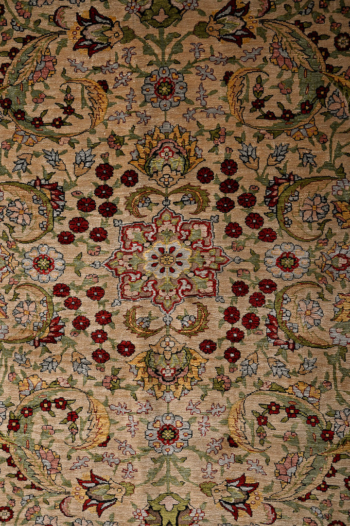 ASKOS Vintage Hereke Silk 313x222cm