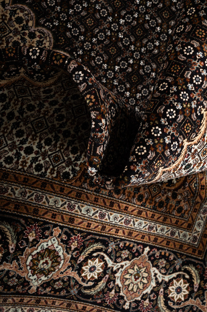 HANA Persian Tabriz 294x196cm